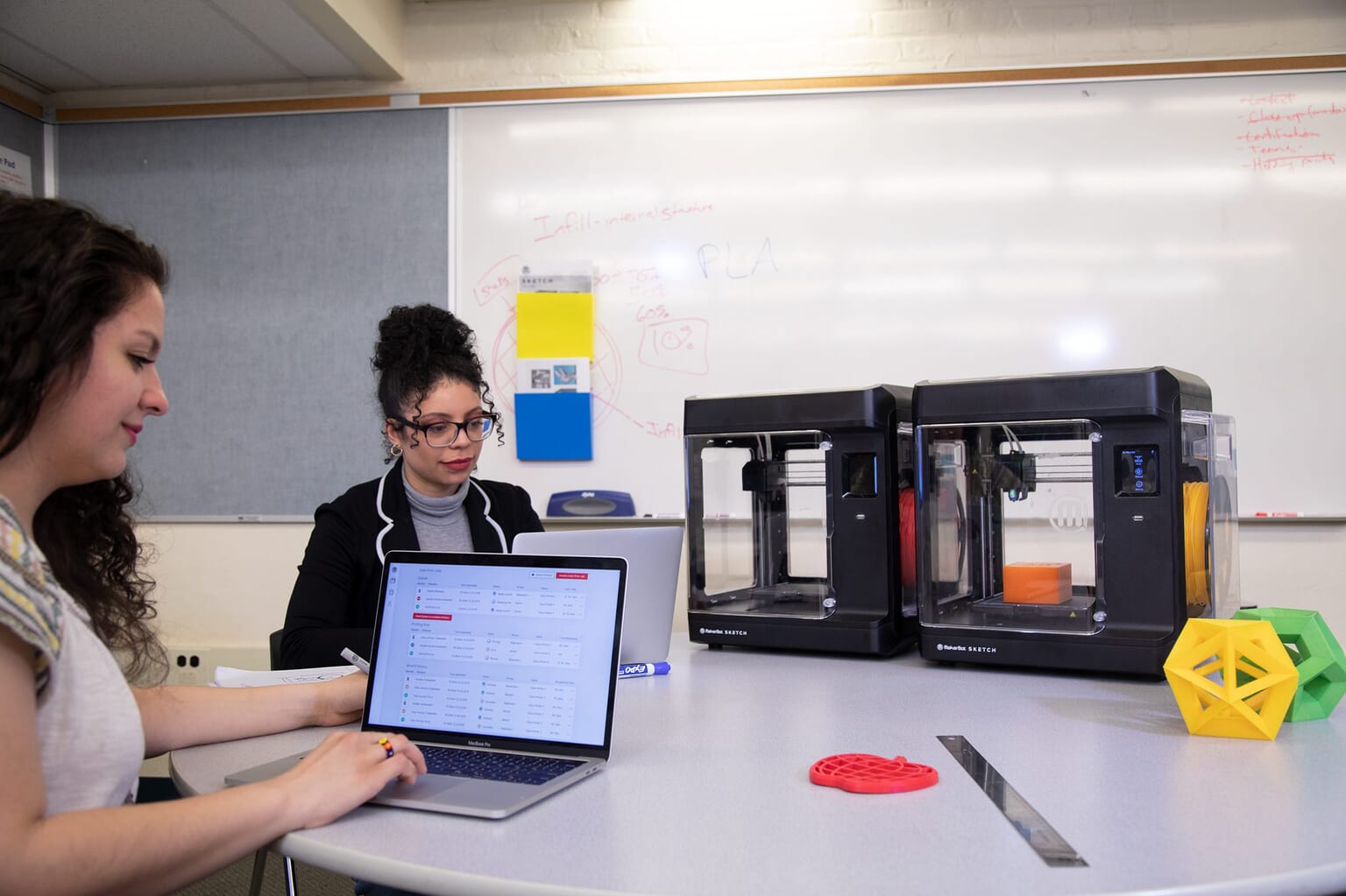 A guide to MakerBot 3D Printers | Tri-Tech 3D